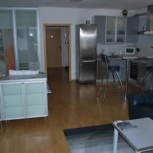 Apartament Chotesovska With Parking Place, Praga