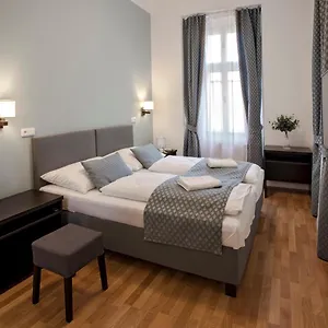 Corto Old Town Hotell
